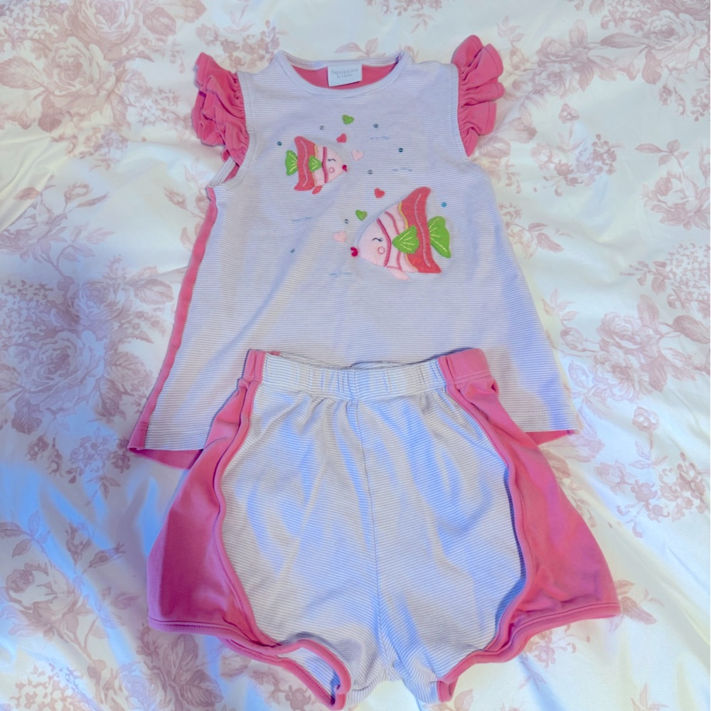 Squiggles by Charlie. Size 6. *Fits more like a 5, IMO.